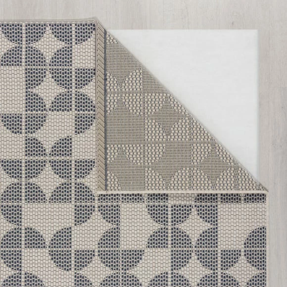 Dunelm Geo Circles Indoor Outdoor Rug 6 Dunelm Geo Circles Indoor Outdoor Rug - Image 4