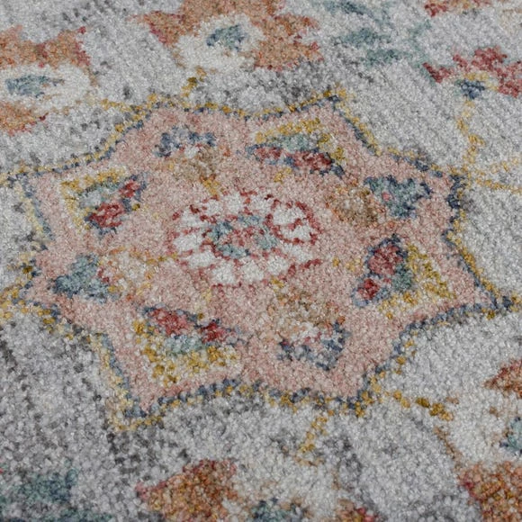 Dunelm Pippa Traditional Rug 5 Dunelm Pippa Traditional Rug - Image 3